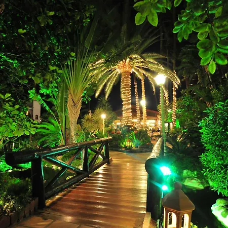 ホテル Parque Tropical