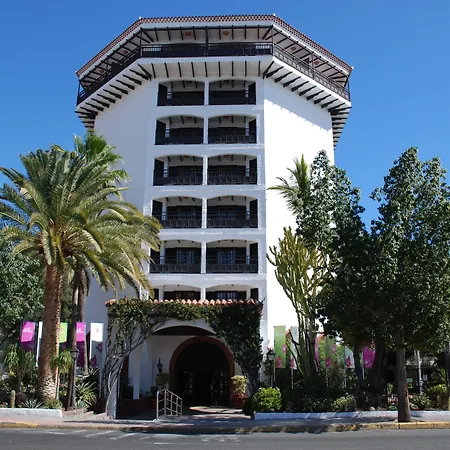 Parque Tropical ホテル 4*