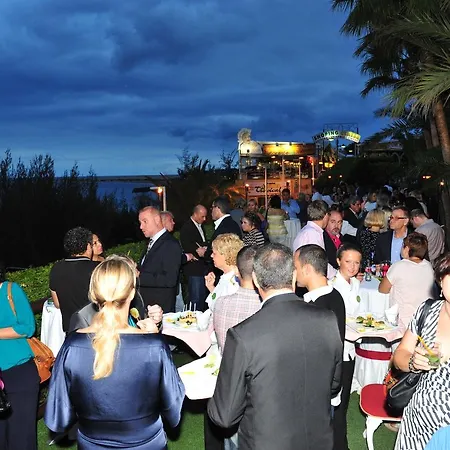 Parque Tropical 4* 普拉亚戴尔雷安格莱斯