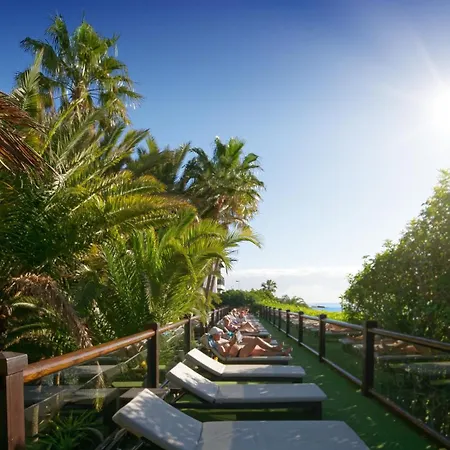 Parque Tropical 호텔