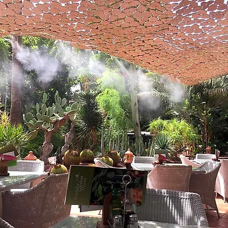 Готель Parque Tropical 4*