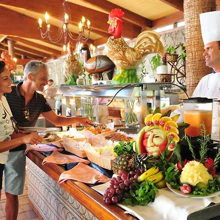 Parque Tropical Hotel