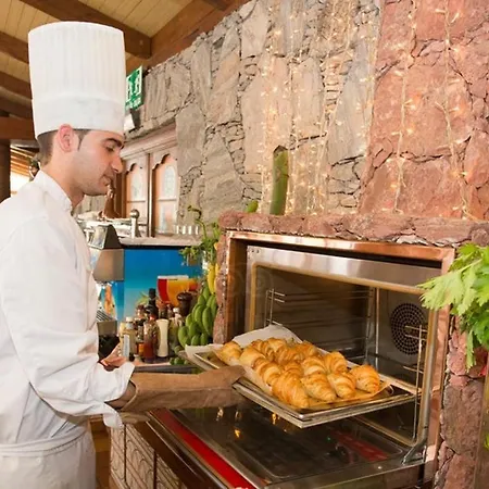 Hotel Parque Tropical 4*