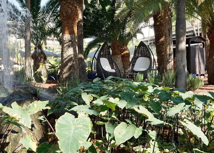 Szálloda Parque Tropical 4*